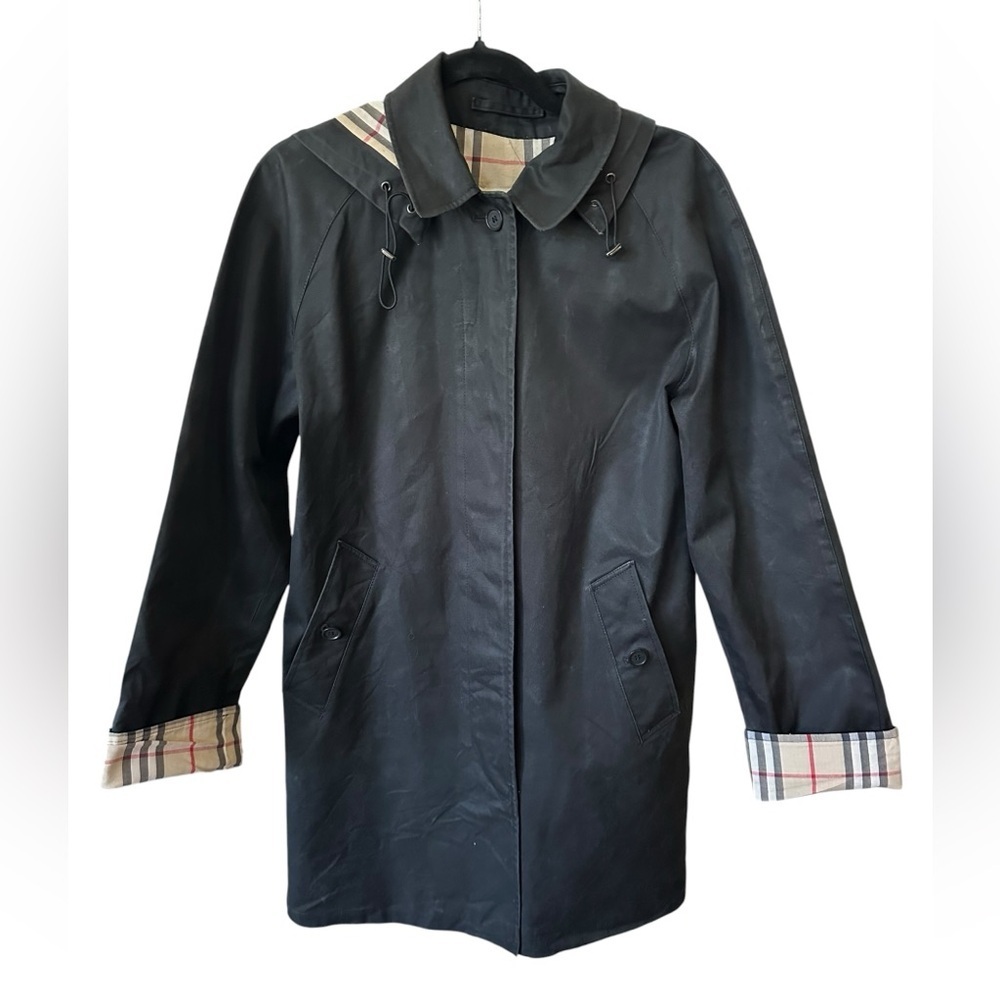 Burberry Black Coat with Signature Check Trim/ removable hoodies size 12R